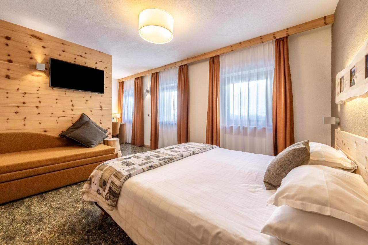 Hotel Col Di Lana กานาเซย์ ภายนอก รูปภาพ