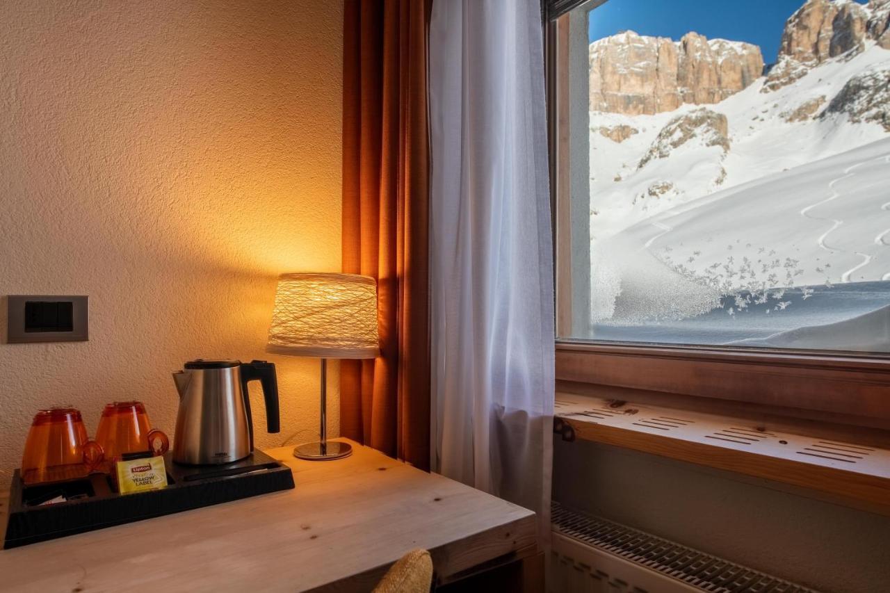 Hotel Col Di Lana กานาเซย์ ภายนอก รูปภาพ