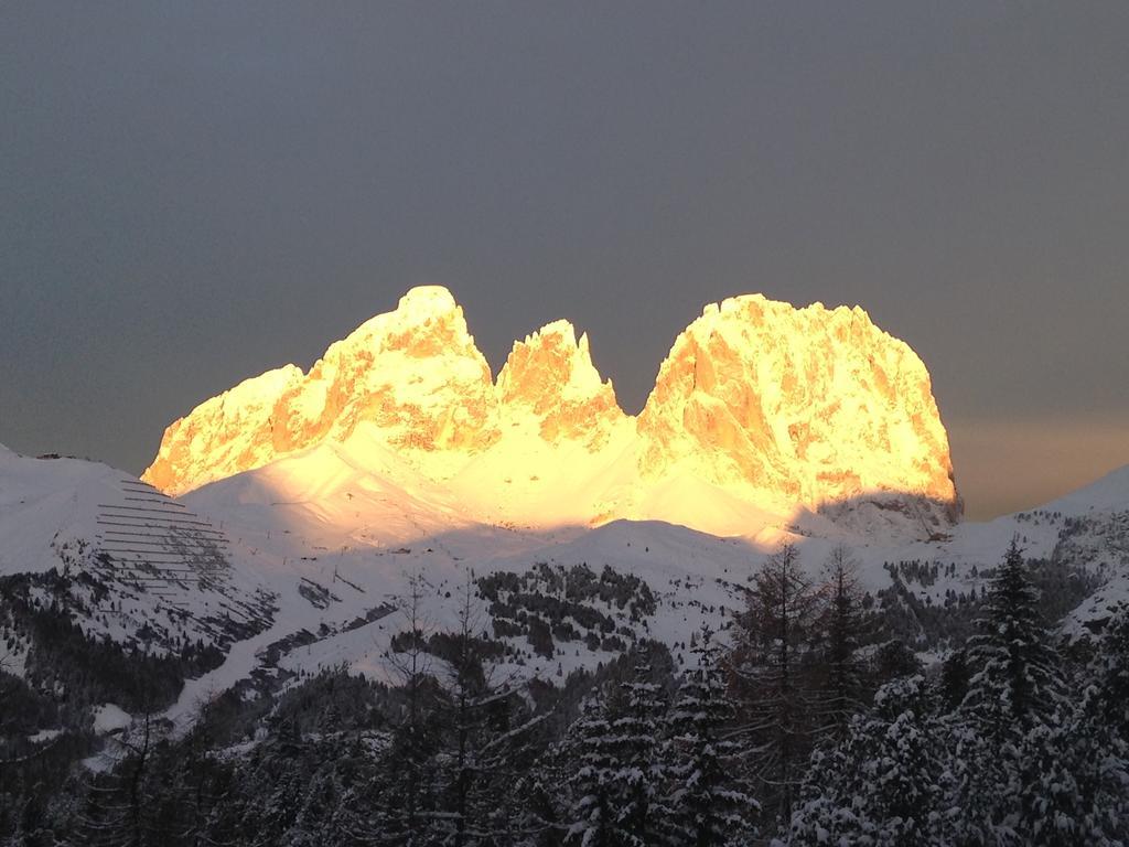 Hotel Col Di Lana กานาเซย์ ภายนอก รูปภาพ